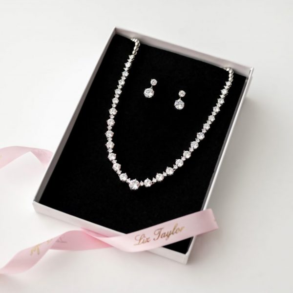 CHARLOTTE ELEGANT CRYSTAL NECKLACE SET