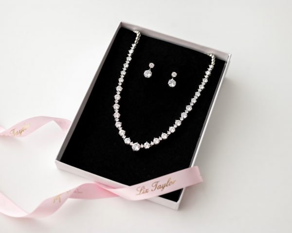 CHARLOTTE ELEGANT CRYSTAL NECKLACE SET