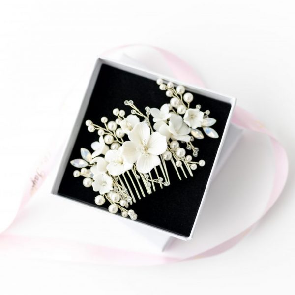 HARPER FLOWER AND PEARL HAIR COMB SILVER
