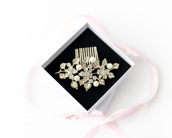 ALICE PEARL & FLOWER HAIR COMB - SILVER