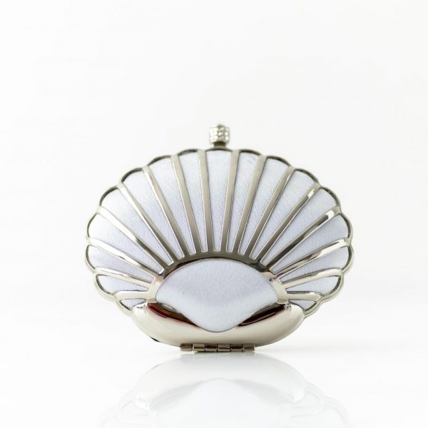 VIVIENNE SILVER SHELL CLUTCH BAG