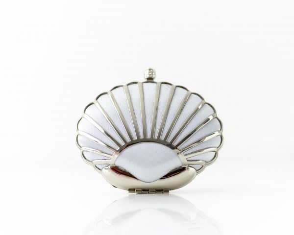 VIVIENNE SILVER SHELL CLUTCH BAG